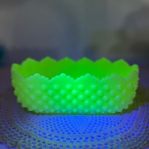 Vintage Fenton Uranium Custard Hobnail Planter 8.5”